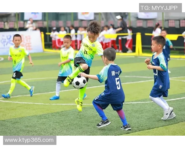 探索足球单词的魅力与奥秘，提升你的足球语言水平和交流能力